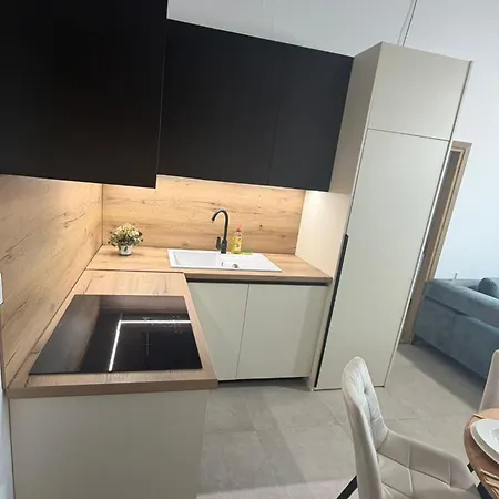 Kairos Apartment